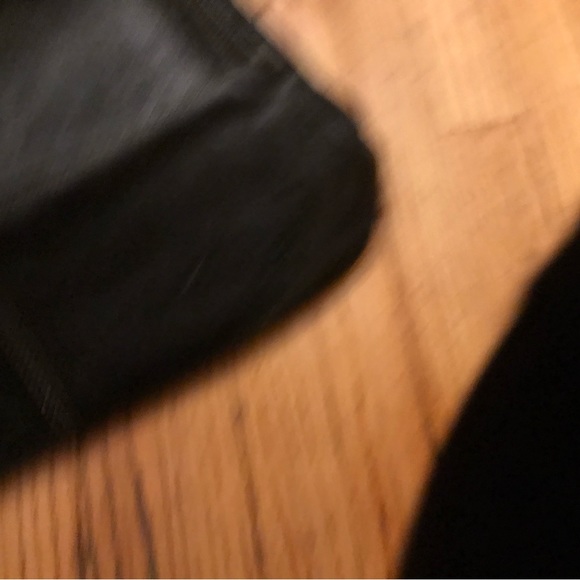 Pegaro leather computer caring bag in great condition - Picture 9 of 9